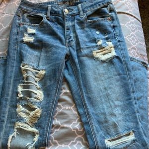 American Eagle Tomgirl Jeans